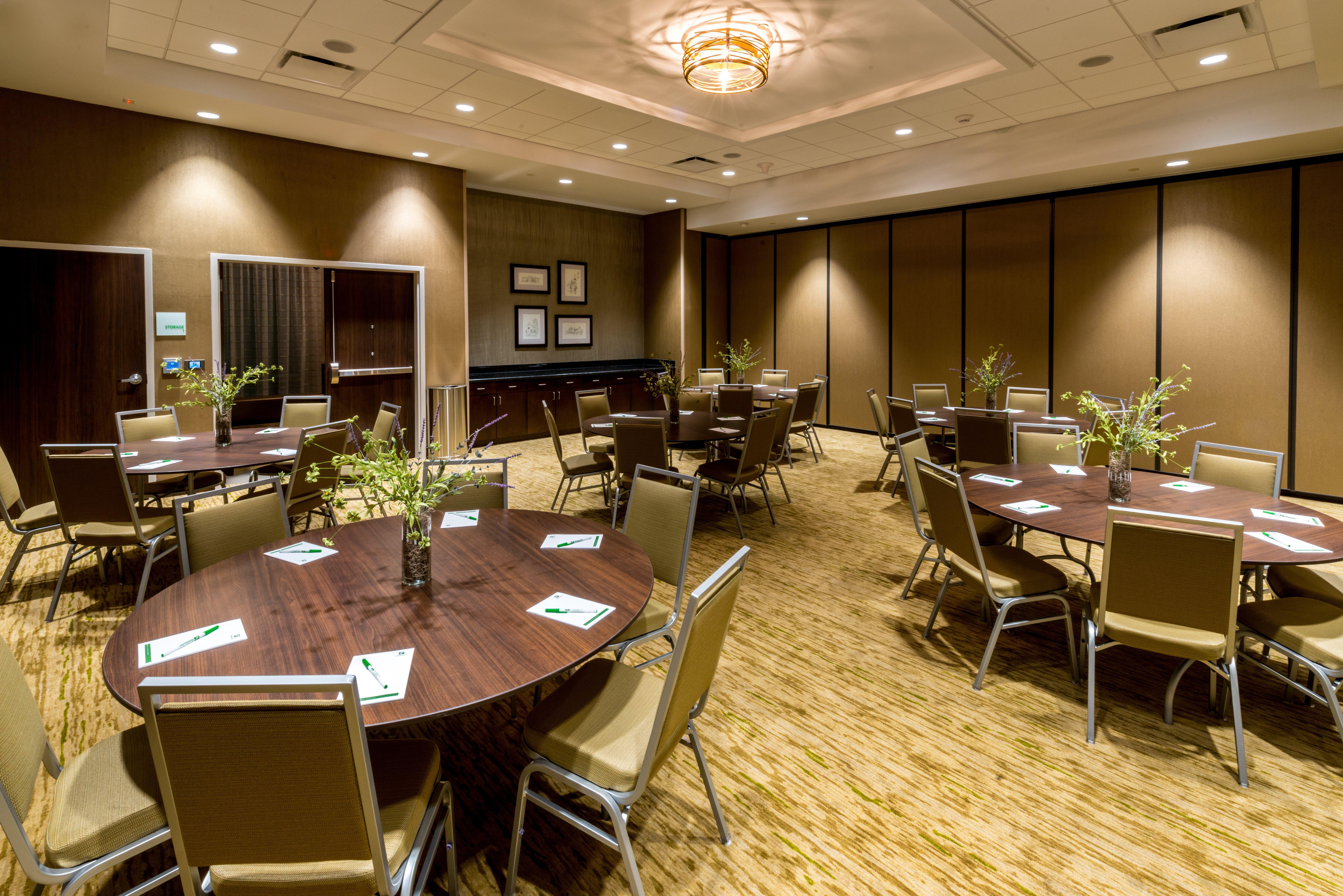 Holiday Inn Paducah Riverfront By Ihg Business photo